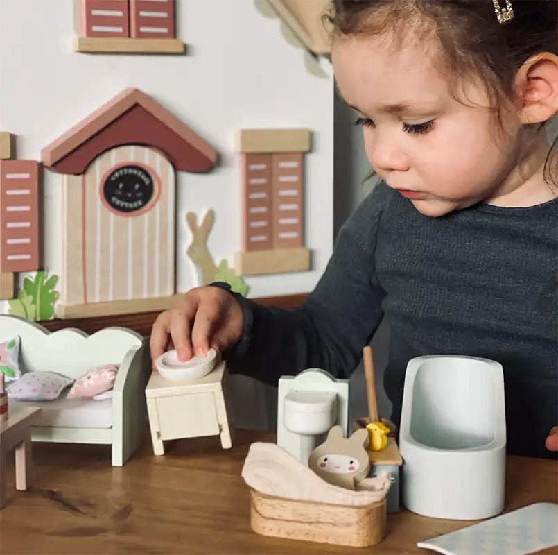 Dolls House Countryside Furniture Set