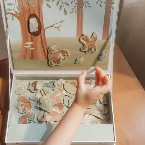 Forest Friends Magnetic Playboard