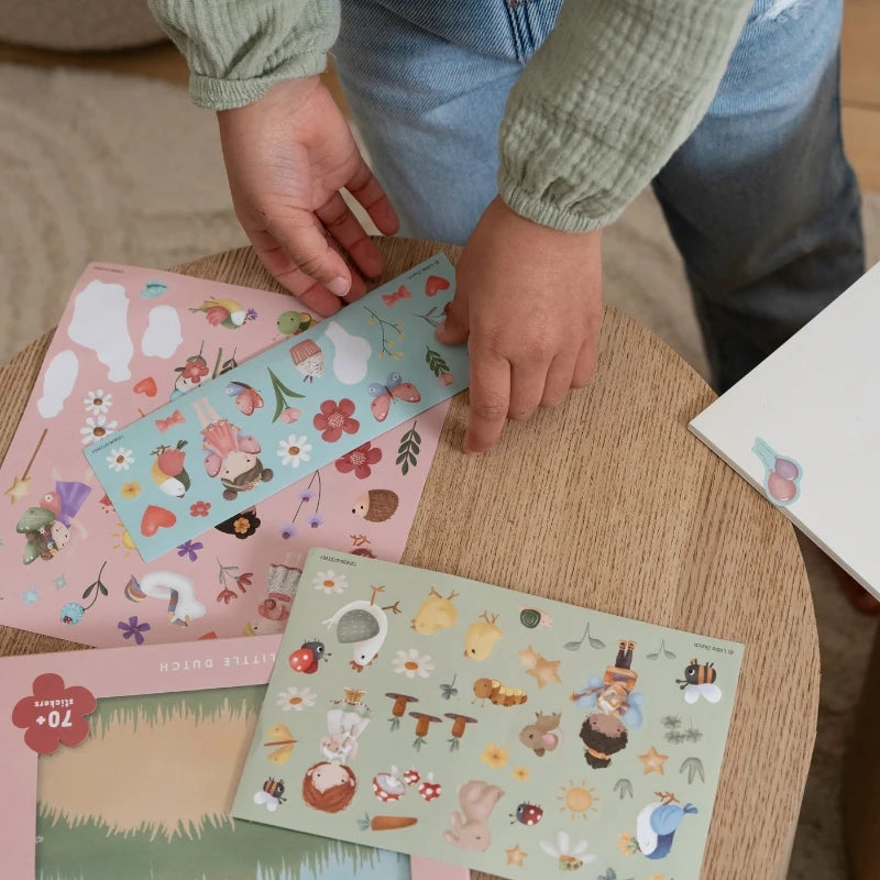 Stickers Playset - Rosa and Friends
