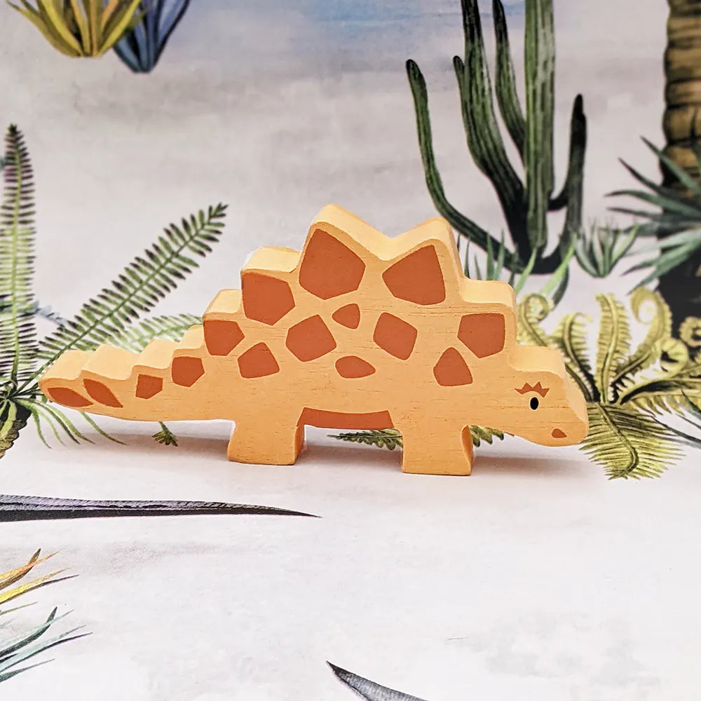 8 Wooden Dinosaurs & Shelf