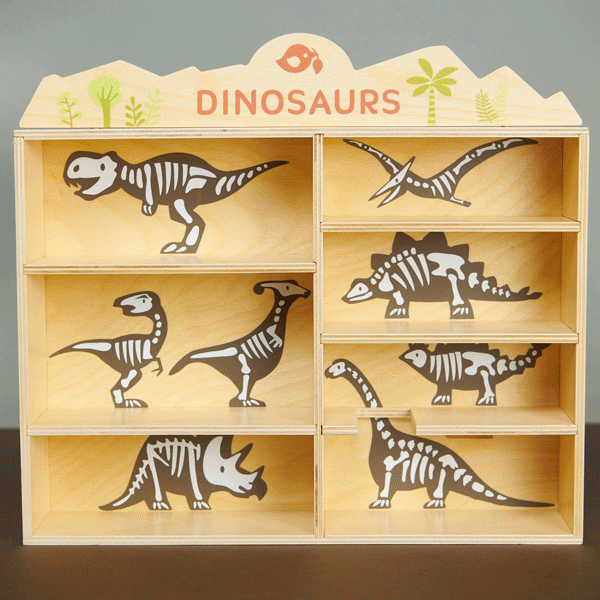 8 Wooden Dinosaurs & Shelf - Zidar Kid