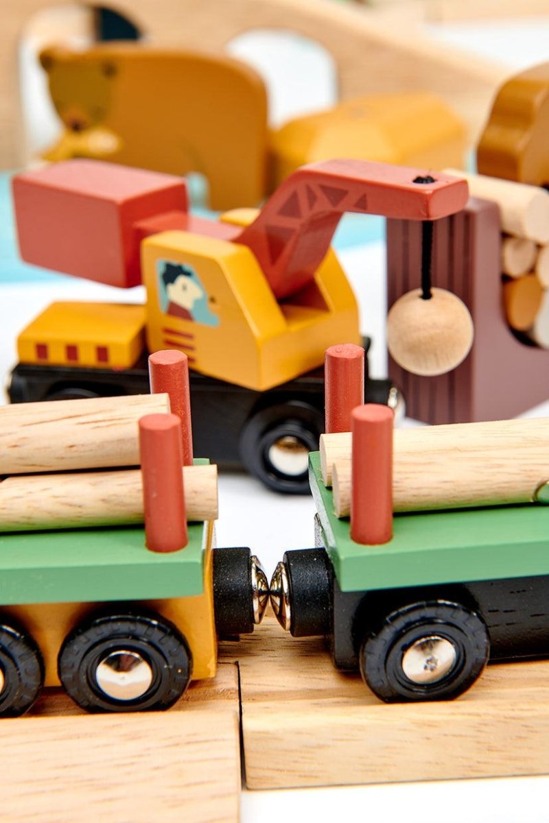 Wild Pines Wooden Train Set - Zidar Kid