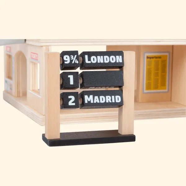 Wooden Train Station & Accessories - Zidar Kid