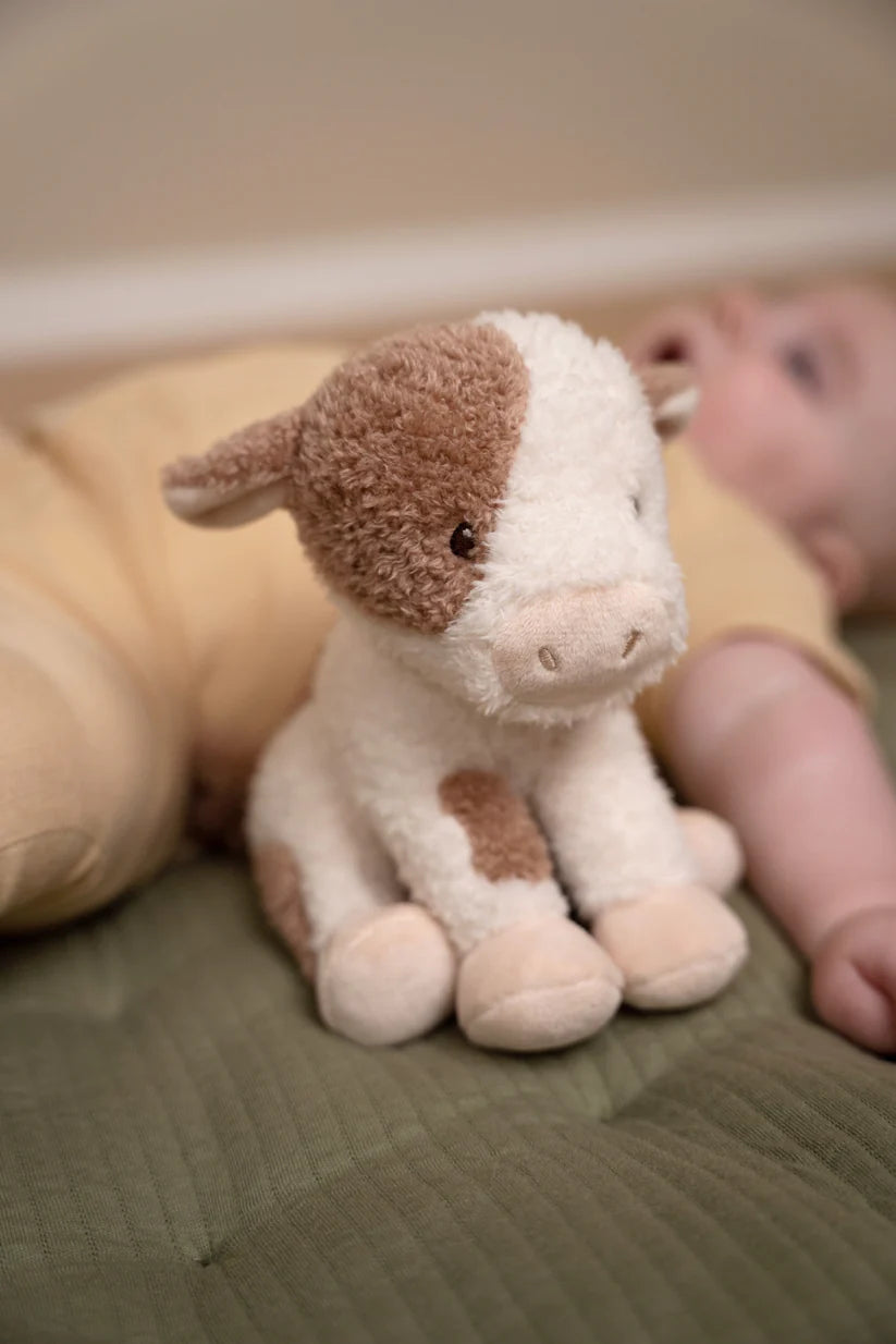 Cuddle Cow 17cm Little Farm